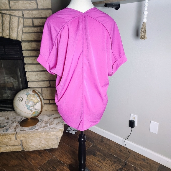 She + Sky Bright Pink V-Neck Blouse - Picture 3 of 4